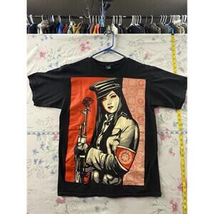 OBEY Graphic T Shirt Mens Medium Black Propaganda‎ Art Streetwear Cotton Tee